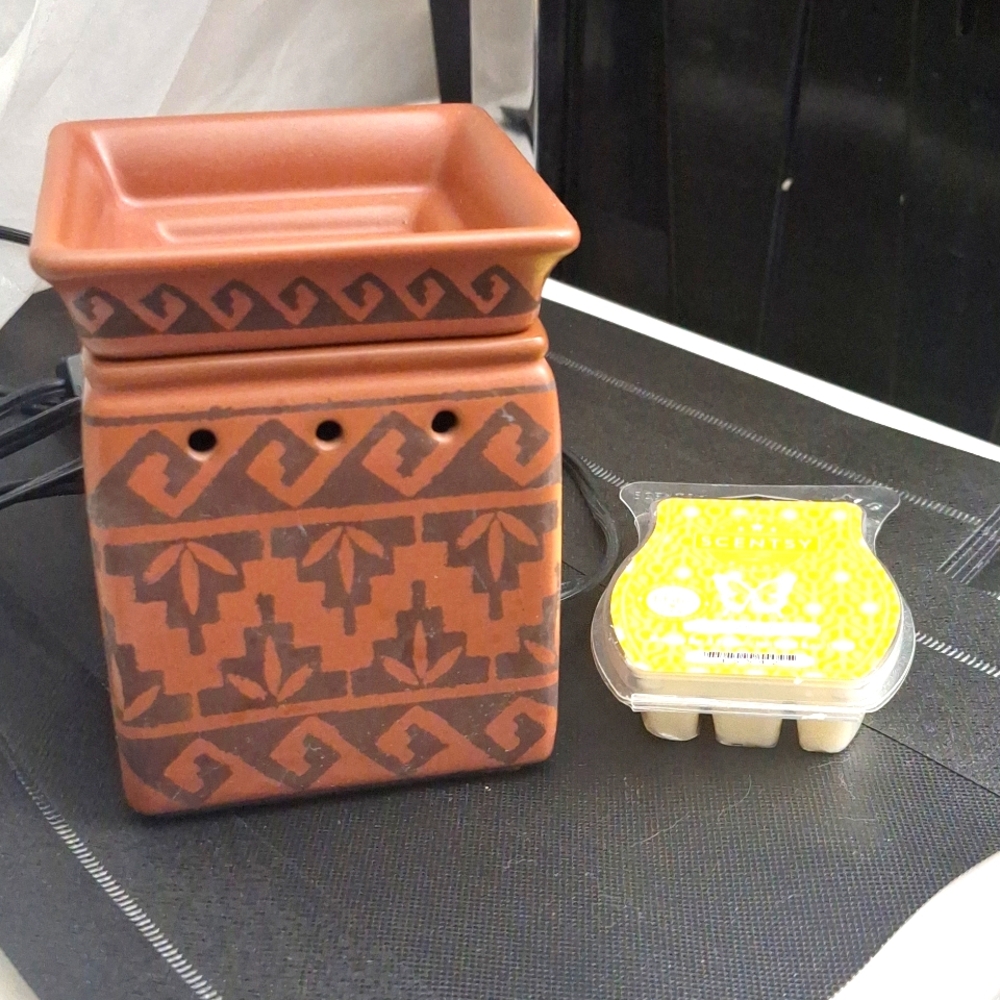 Scentsy Wax Warmer